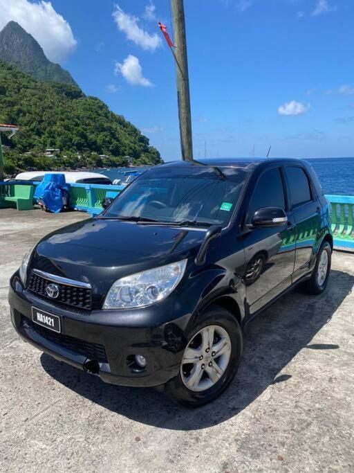 Maggie'S Inn Soufrière エクステリア 写真